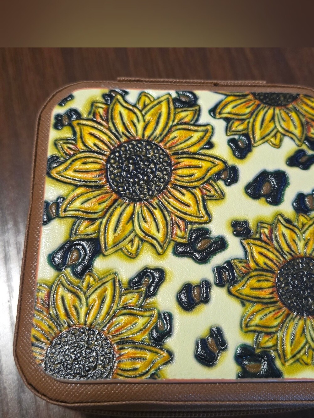 NWT Leather Tooled Sunflower Travel Jewelry Box